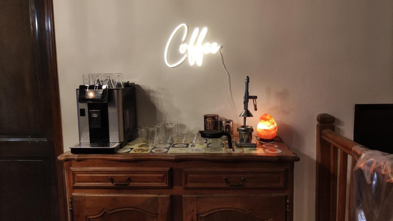 Thiviers La Fontaine Du Mas B&B 외부 사진